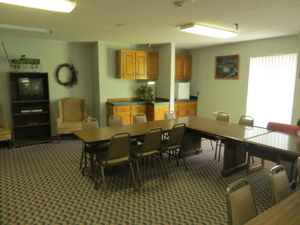 Motel Americourt - Mountain 2*
