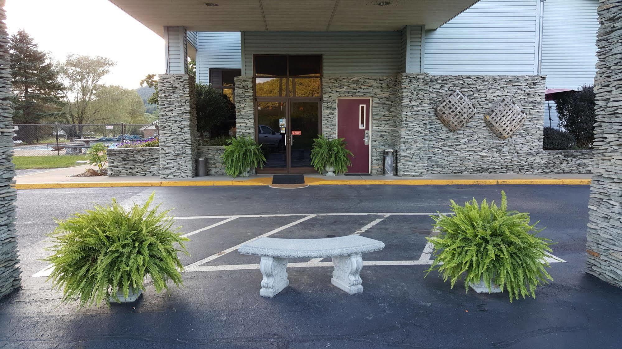 Americourt - Mountain Motel